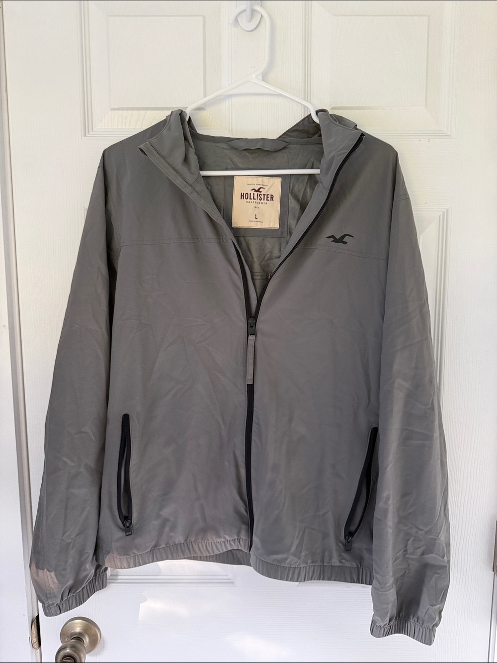 Hollister Lightweight Hooded Jacket in Gray
